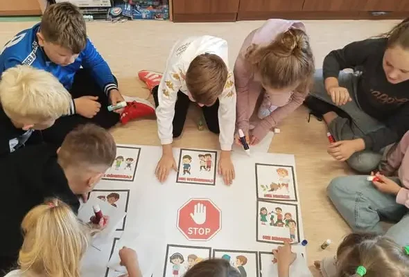 Tydzień Przeciwdziałania Przemocy Rówieśniczej w szkole w Izbicy