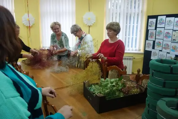 Łopiennik Górny: Biblioteka świętowała 13-lecie Dyskusyjnego Klubu Książki