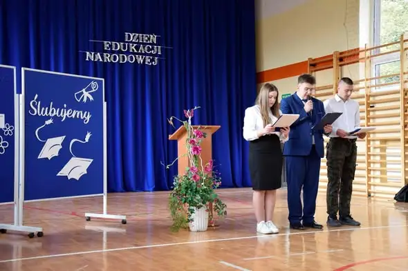 Ślubowanie pierwszoklasistów i Dzień Edukacji Narodowej w Zespole Szkół w Żółkiewce