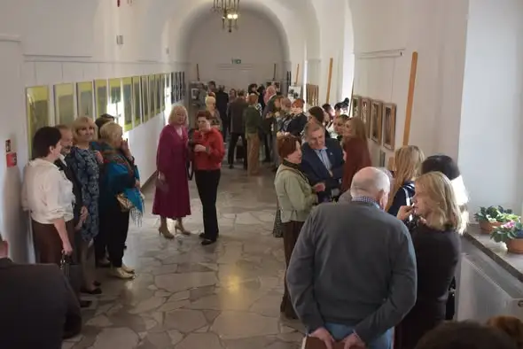Noc Bibliotek w Żółkiewce: sztuka, kabaret i lokalne smaki