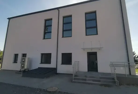 Rudnik: biurowiec po modernizacji otwarty. 95% kosztów pokrył Polski Ład